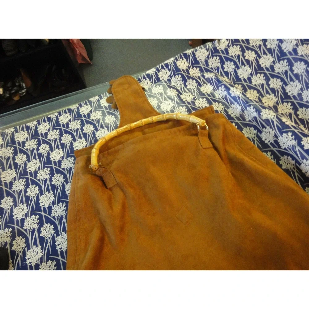 saks fifth avenue brown suede wood handle flower‎ button accent purse handbag